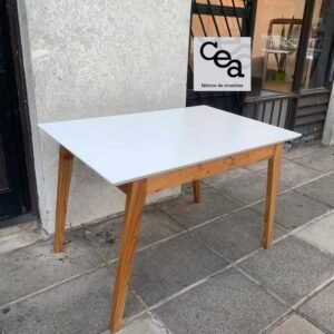 Mesa escandinava tapa blanca